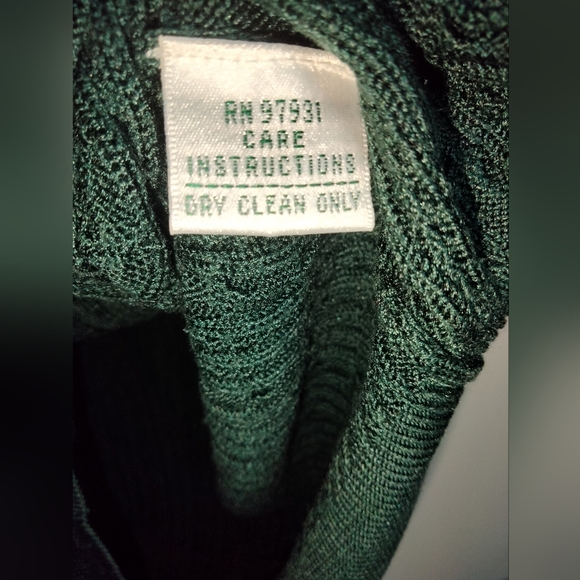 Augusta National Golf Shop (Size XL) Green 100% Spun Silk Masters V-Neck Sweater - Picture 6 of 10